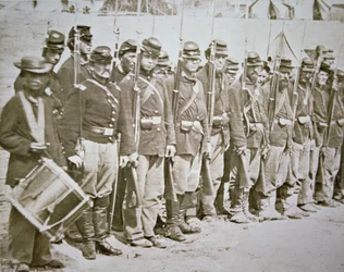 Sjätte Maine Infanteri Regt. Union Army, i parad efter slaget vid Fredericksburg