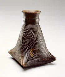 Caddo inskuren flaska, 1200-1500 (keramik)