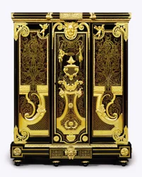 En Louis XIV ormolu-monterad petite armoire, 1700-10