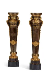 Par Louis XIV plintar, 1700-15