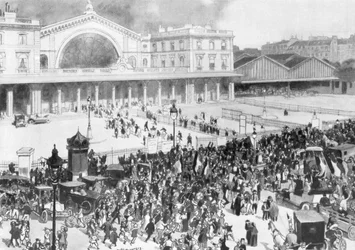 Järnvägsstationen Gare de lEst under mobiliseringsperioden, Paris, Frankrike, 1914.
