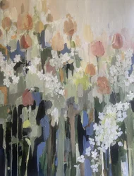 Pastellfärgade blommor i trädgården