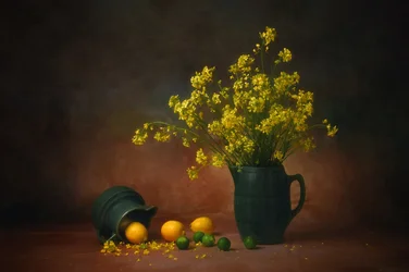 Gula blommor och citroner