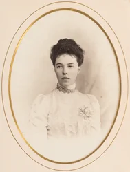 Storhertiginnan Olga Alexandrovna av Ryssland (1882-1960), anonym. Albumin foto. Privat samling