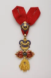 Order of the Golden Fleece: Österrikiskt Golden Fleece - Förminskat märke - 1850-1900 - Guld och emaljer - H: 7,6 cm; B: 4,5 cm; Vikt: 42 g - Privat samling