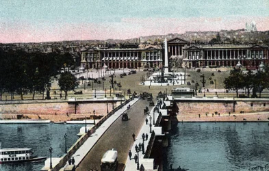 Paris: panoramautsikt över bron och Place de la Concorde med obelisken och kyrkan Madeleine som tagits till basilikan Sacre Coeur (Sacre-Coeur) i Montmartre. Till vänster, nuvarande Hotel Crillon och till höger, Hotel de la Marine