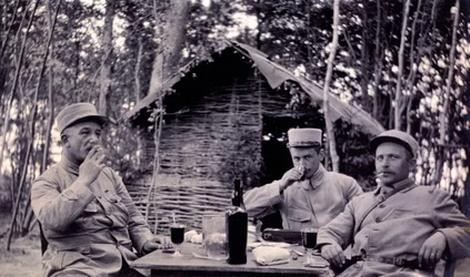 Fotografi från ett personligt album av en infanterielöjtnant under första världskrigets första månader (1:a, Iere