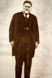 Porträtt av den italienske filosofen Giovanni Gentile (s/v foto)