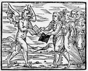 Satan överlämnar en svart bok till sina anhängare i utbyte mot evangeliernas bok - “Compendium Maleficarum”, om häxor, deras olyckor och deras trolldomskonster, av Francesco Maria Guazzo eller Guaccio eller Guaccius (15?? -16??), 1608, privat samling
