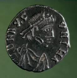 Silverförnekare med bilden av vandalernas kung Gunthamund (484-496).