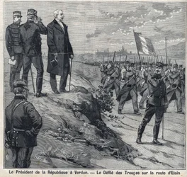 Republikens president Felix Faure (1841-1899) besöker Verdun (Meuse): föroreningen av militärskolan på Etins väg. Gravyr i "" Le Petro Parisien""