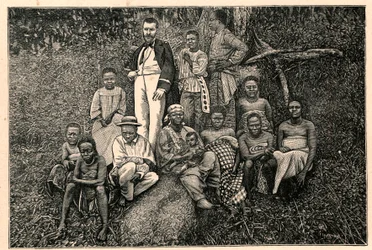 Upptäckaren Pierre Savorgnan av Brazza (1852-1905) och en grupp urbefolkningar från det apostoliska vikariatet för de två Guineas (Två Guineas) i Gabon. Gravyr i "Les Missions Catholiques au XIXeme Siecle"" av Louis-Eugene (Louis Eugene) Louvet. pr