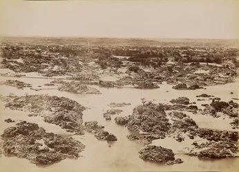 [View of the First Cataract] / [Vue de la Premiere Cataracte]