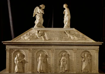 Begravningsmonument över den heliga Marcolino Amanni