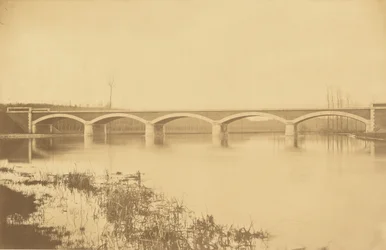 Linje från Villeneuve-Saint-Georges till Montargis, Viadukt över Loing (nära Montargis)