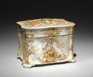 Guld- och pärlemorlåda, ca 1765
