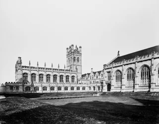 Hutchinson Hall, Mitchell Tower, Reynolds Club och Leon Mandel Assembly Hall vid University of Chicago, Chicago, Illinois, USA, ca 1901 (s/v foto)