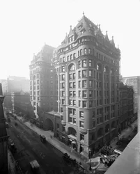 Kvinnors tempelbyggnad på 102 till 116 South LaSalle Street, Chicago, Illinois, USA, ca 1905 (s/v foto)