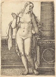 Lucretia står vid en kolumn