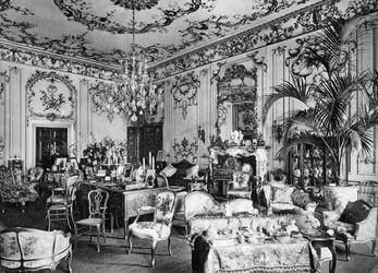 Salongen, Chesterfield House, 1908.
