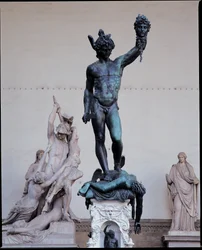 Perseus med huvudet av Medusa, 1545-54 (brons)