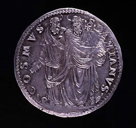 Baksidan av silvermyntet som visar SS Cosimo och Damien som står och stirrar på varandra. Inskrift: S. COSMVS S. DAMIANVS, präglad 1532-1537 (för framsidan se 108641)