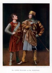 Lewis Waller och Mr McKinnel, engelska skådespelare, 1901.