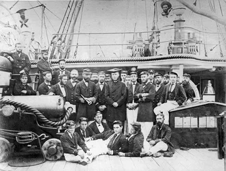Officerare ombord på HMS Eclipse, ca 1888