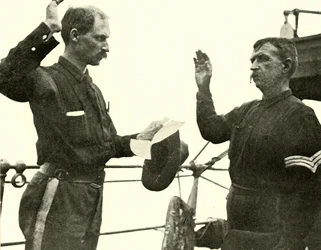 Löjtnant Lewis återinför Thomas Dixon, spansk-amerikanska kriget, 19 juni 1898, 1899.
