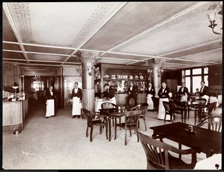 Café på Hotel Majestic, 1902 (silvergelatintryck)
