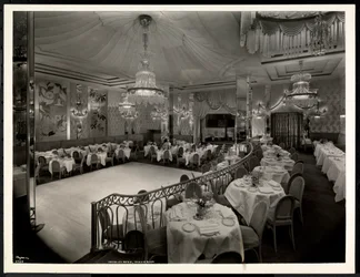 Iridiumrummet på Hotel St. Regis, 1937 (silvergelatintryck)