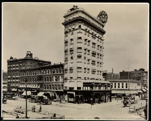 The Pabst Hotel, 42nd Street, Broadway och 7th Avenue, New York, 1919 (silvergelatintryck)