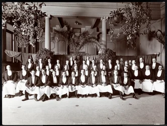Servitörer på Hotel Delmonico, 1902 (silvergelatintryck)