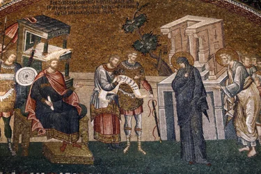 Maria och Josef innan Cyremius registrerade sig för skatten, med en vakt, en skrivare och en officer, ca. 1300-talet (mosaik)