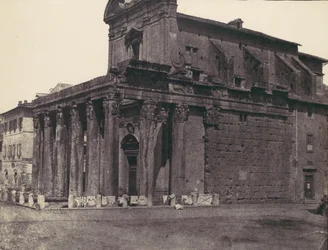 Antonius och Faustinas tempel, San Lorenzo i Miranda, Rom, 1850-talet.