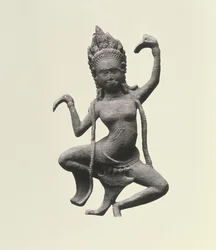 En dansande Apsaras, detalj från en fris, sent 1100-tal - tidigt 1200-tal (sten) (detalj med 155540)