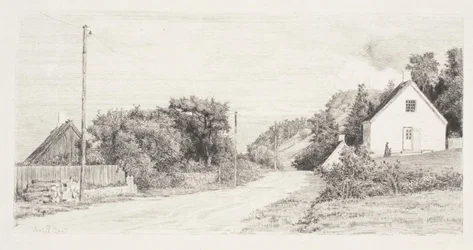 Landsvägen mellan husen