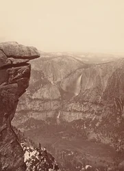 Yosemitefallen, från Glacier Point,1878-1881 (foto)