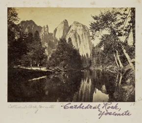 Cathedral Rocks, 2600 fot, Yosemite Valley, Mariposa County, Kalifornien (nr 1008)