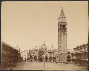 S:t Marco-kyrkan med klocktornet, Venedig