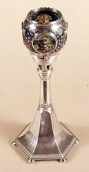 Plique-a-jour emaljerad lampa, 1905-12 (metall & emalj)