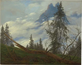 Bergstopp med drivande moln