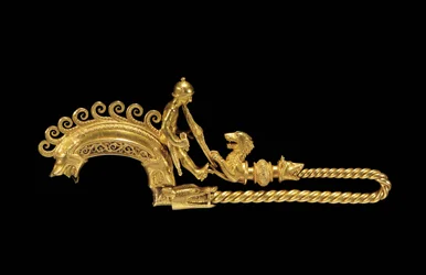 Mycket viktig La Tene krigare fibula (guld) (se även 1065823-7)