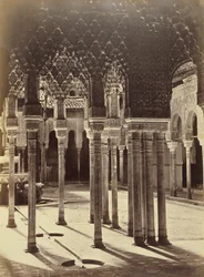 Lejonets domstol i Alhambra (Patio de los Leones en la Alhambra)