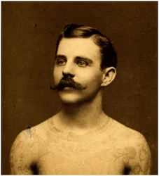Frank Howard den tatuerade mannen, ca 1900 (skåpkort)