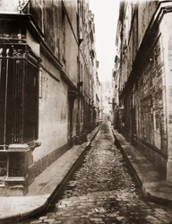 Rue Visconti i Paris hämtad från rue de Seine. 6:e distriktet.