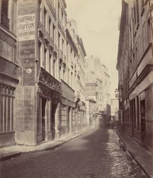 Rue des Bourdonnais från Rue de Rivoli