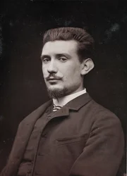 Konstnärligt och biografiskt album, 6:e årg., Salong 1885; porträtt av målaren Henri Laurent Desrousseaux (1862-1906)
