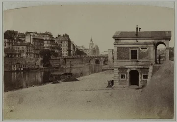 Tullpaviljong, hamnen vid Hôtel-de-Ville och Île de la Cité med Conciergerie, 4:e arrondissementet, Paris.