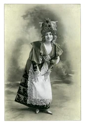 Charlotte Wiehe, 1901.